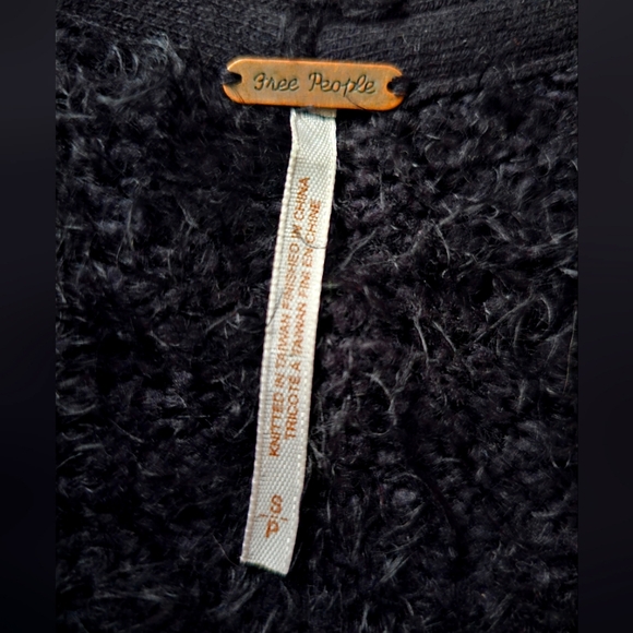 Free People Sweater - Picture 3 of 4